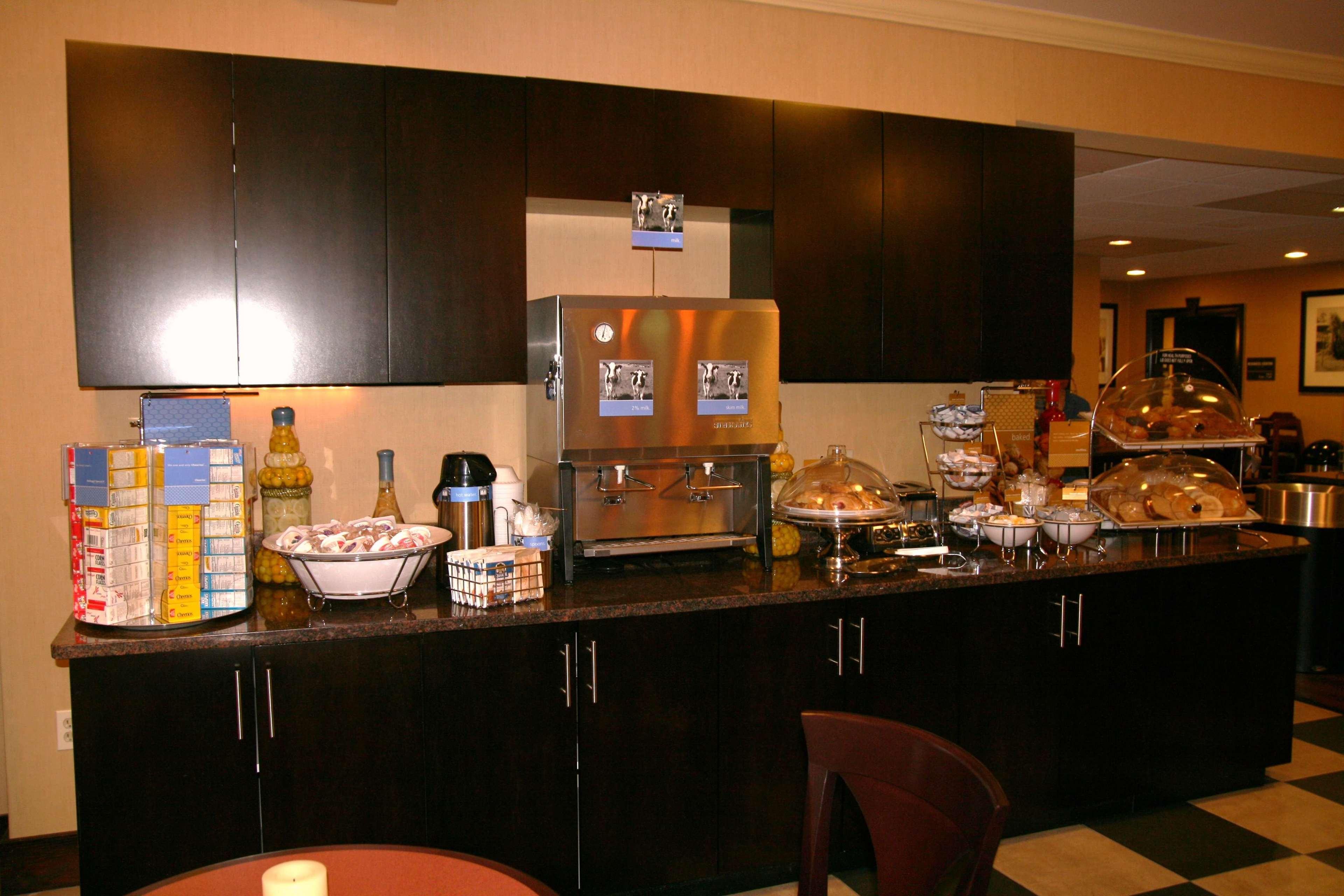 Hampton Inn Далтон Екстер'єр фото