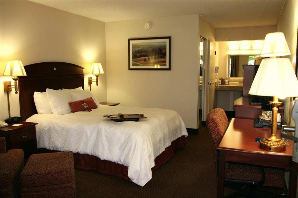 Hampton Inn Далтон Номер фото