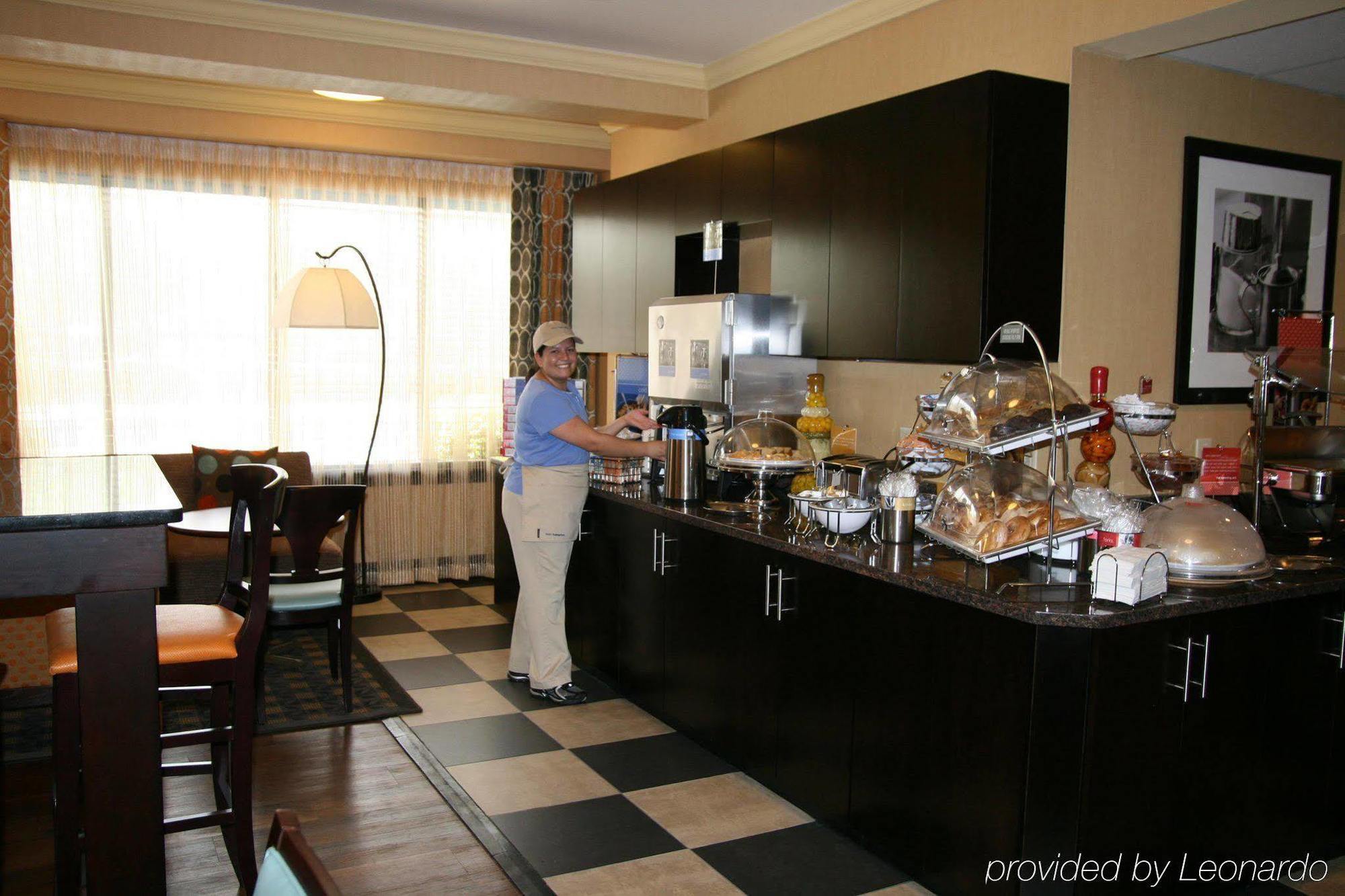 Hampton Inn Далтон Ресторан фото