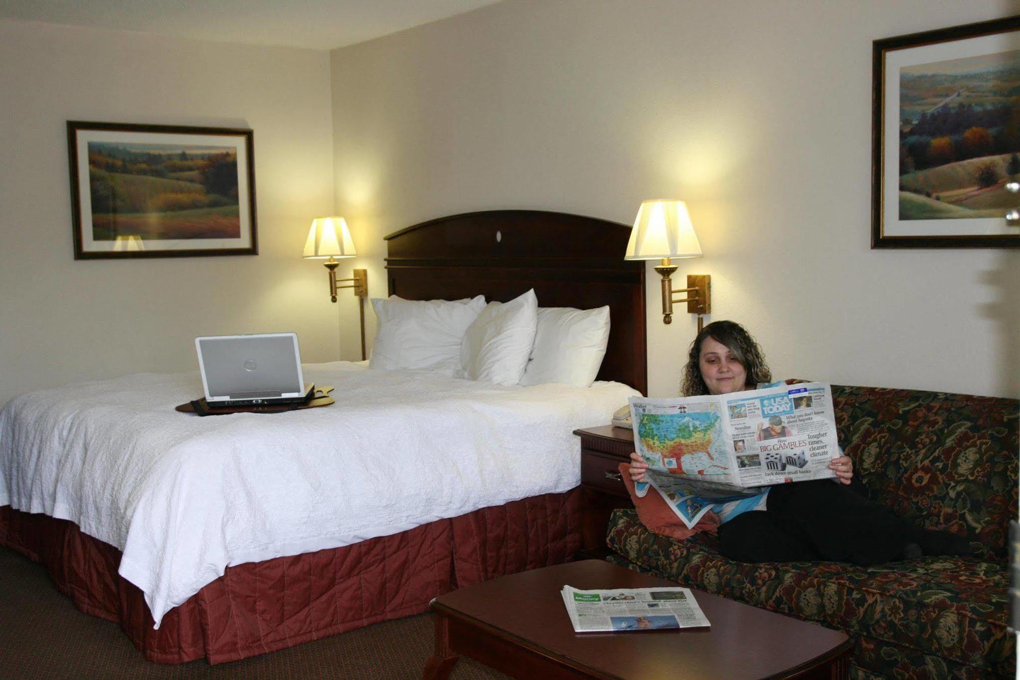 Hampton Inn Далтон Екстер'єр фото